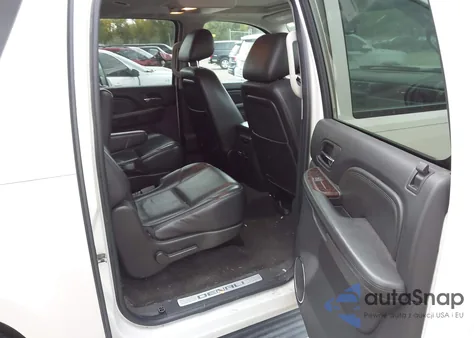 2011 GMC Yukon Xl 1500 Denali из США, поврежденный, VIN 1GKS2MEF4BR126629